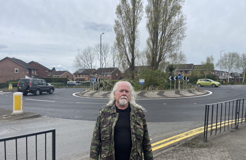 Councillor Rob Larden has successfully lobbied Walsall Council to get the Essington Road and Lichfield Road roundabout resurfaced